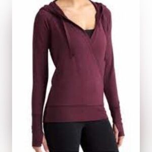 Athleta Women's Inner Twist Wrap Hoodie Pullover Sweatshirt Athletic Maroon...